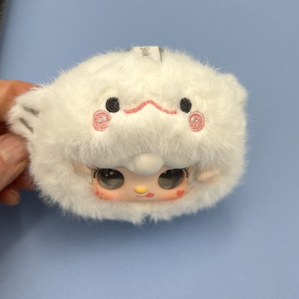 Yooki Ocean Baby V6 Baby‎ Seal plush keychain - Picture 3 of 7